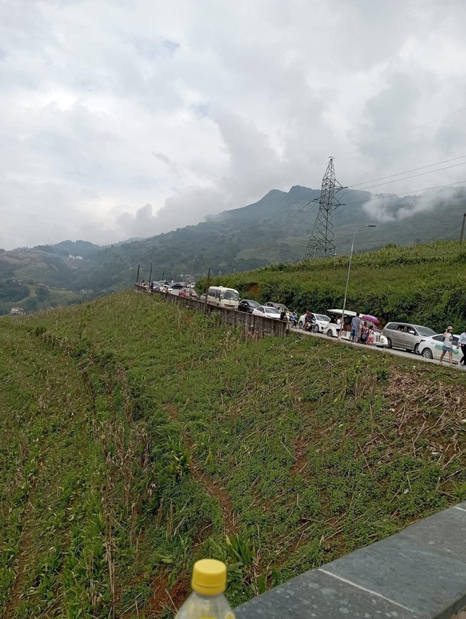 CẬP NHẬT lễ 2/9: Sapa đỉnh nóc ngập trong cờ hoa, Đà Lạt gói gọn bằng 2 từ CẬP NHẬT lễ 2/9: Sapa đỉnh nóc ngập trong cờ hoa, Đà Lạt gói gọn bằng 2 từ