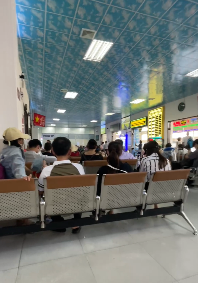 CẬP NHẬT lễ 2/9: Sapa đỉnh nóc ngập trong cờ hoa, Đà Lạt gói gọn bằng 2 từ CẬP NHẬT lễ 2/9: Sapa đỉnh nóc ngập trong cờ hoa, Đà Lạt gói gọn bằng 2 từ