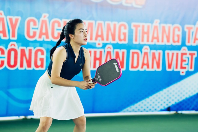 Chơi pickleball 4 ngày xuyên lễ, hội “chị đẹp” tuyên bố 1 điều bất ngờ về lời đồn lên sân giữ chồng- Ảnh 16. Chơi pickleball 4 ngày xuyên lễ, hội “chị đẹp” tuyên bố 1 điều bất ngờ về lời đồn lên sân giữ chồng- Ảnh 16.