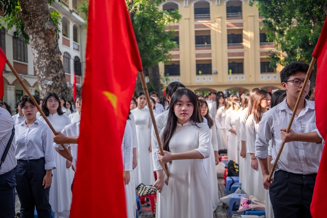 Toàn cảnh lễ khai giảng năm học mới: Rất nhanh - gọn nhưng vẫn thừa vui tươi và háo hức!- Ảnh 6. Toàn cảnh lễ khai giảng năm học mới: Rất nhanh - gọn nhưng vẫn thừa vui tươi và háo hức!- Ảnh 6.