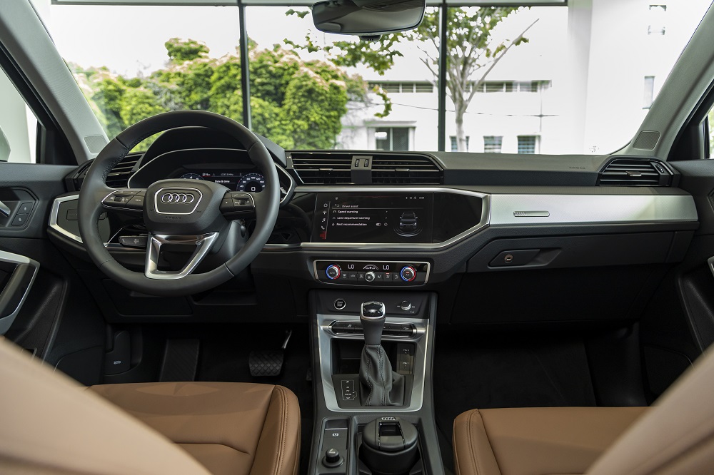 audi q3 advanced black edition5