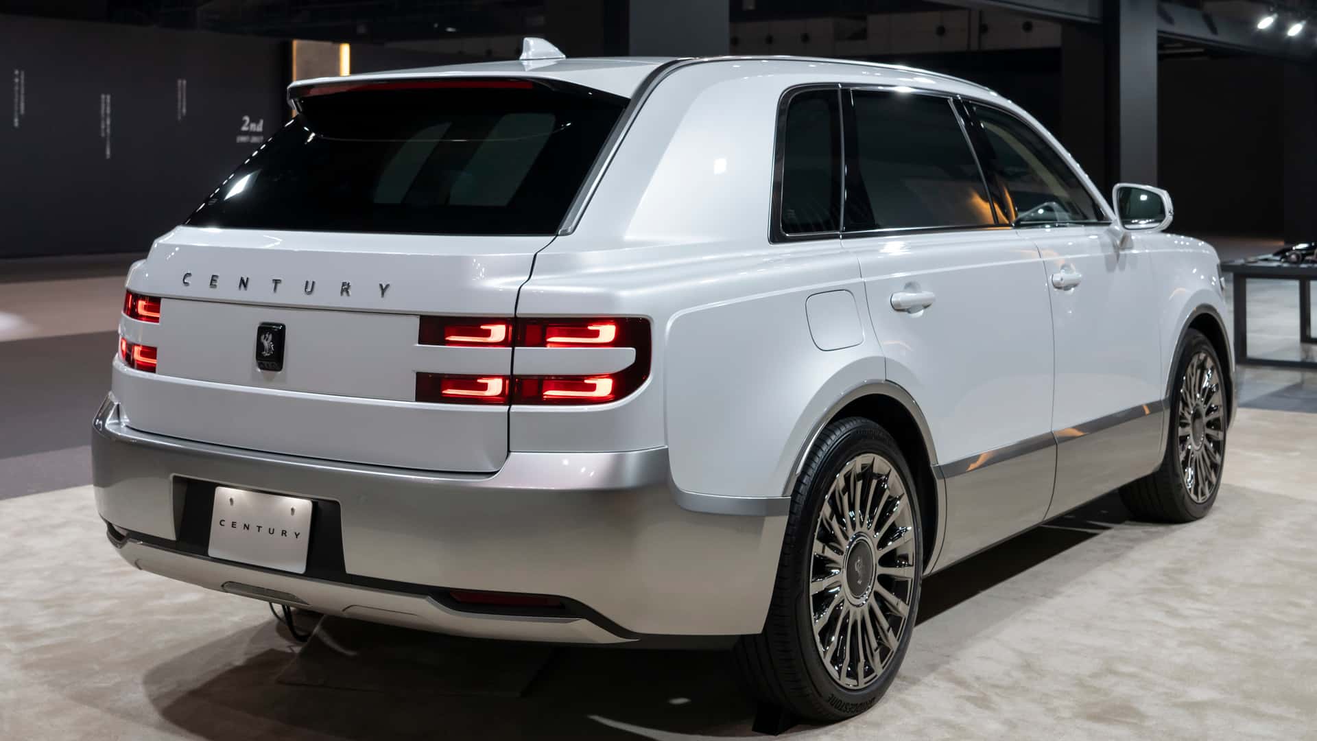 2024 toyota century suv 7