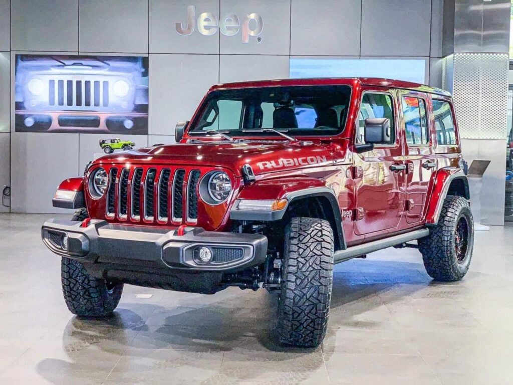 Jeep Wrangler được giảm giá tới 800 triệu đồng, kích cầu doanh số