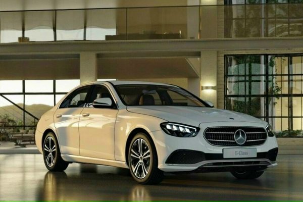 Mercedes-Benz Việt Nam điều chỉnh giá bán xe, giảm gần 500 triệu đồng trong tháng 9