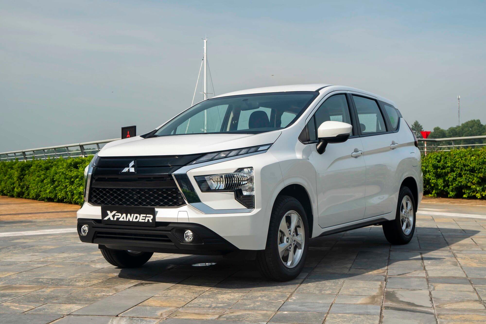 Top 10 xe bán chạy nhất tháng 11: Ngôi vương gọi tên Mitsubishi Xpander