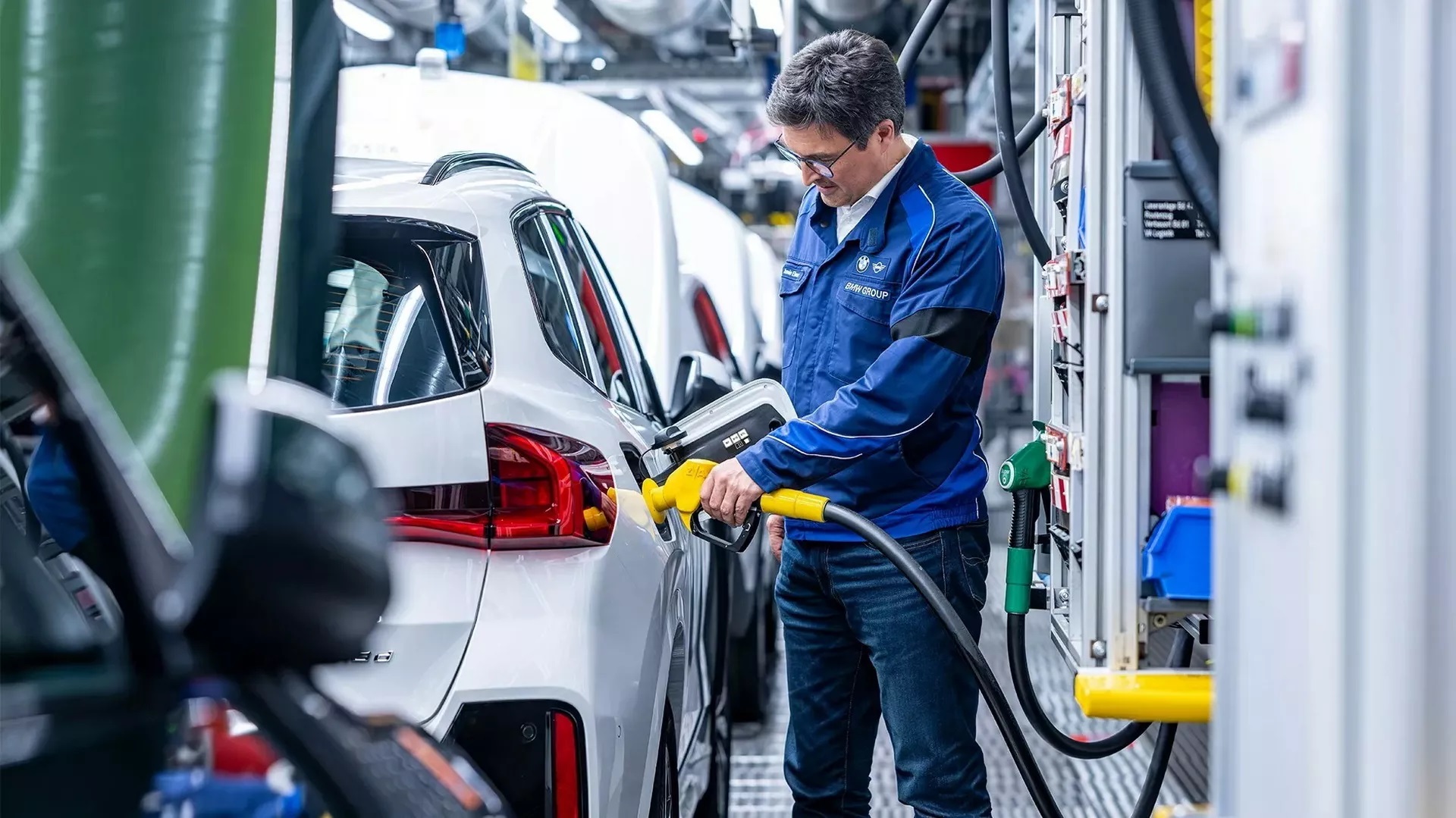 BMW đang đổ đầy dầu ăn Neste vào các mẫu xe chạy bằng dầu diesel mới?