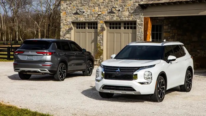 mitsubishi outlander1