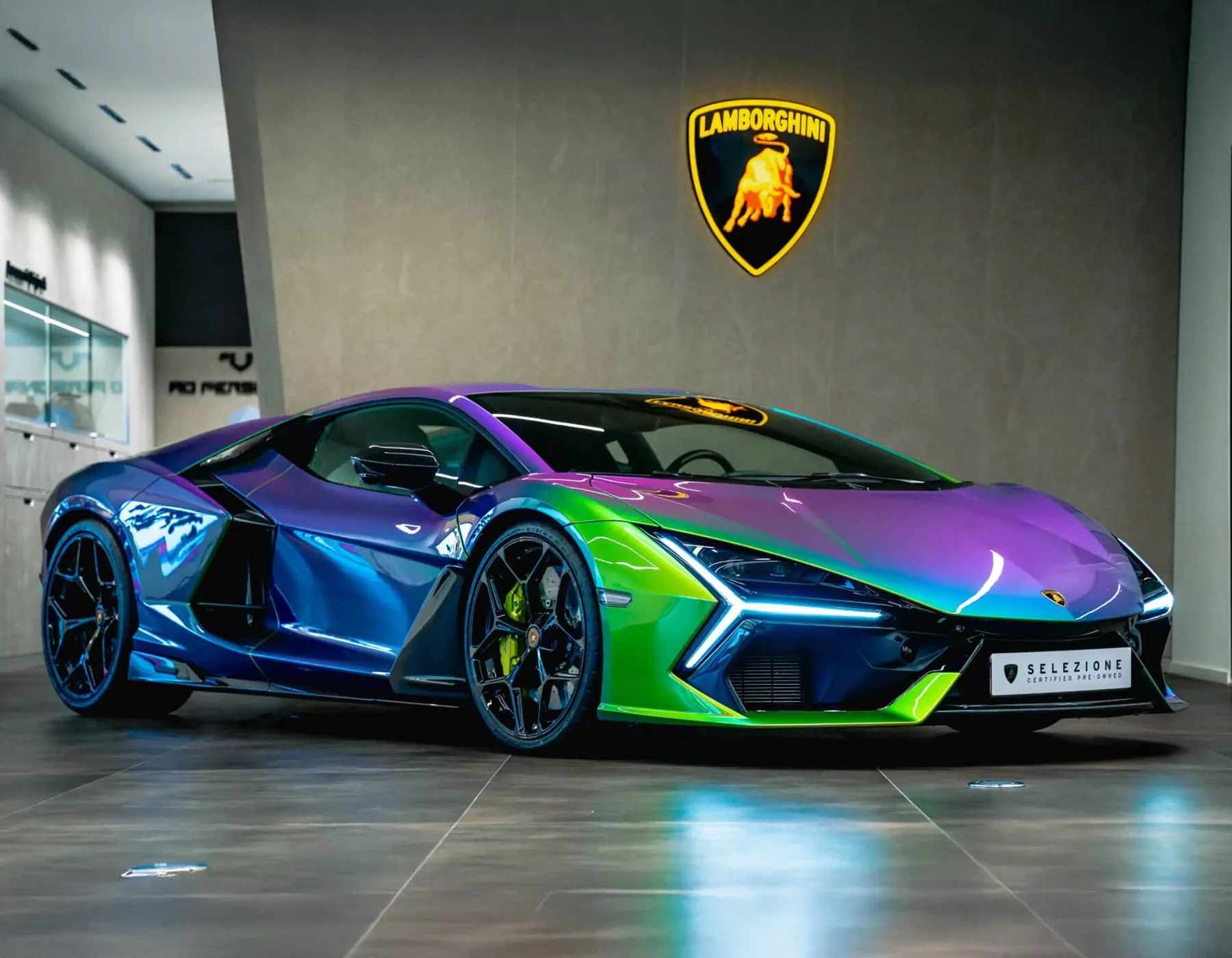 Lamborghini tung ra màu sơn chuyển màu “siêu dị”