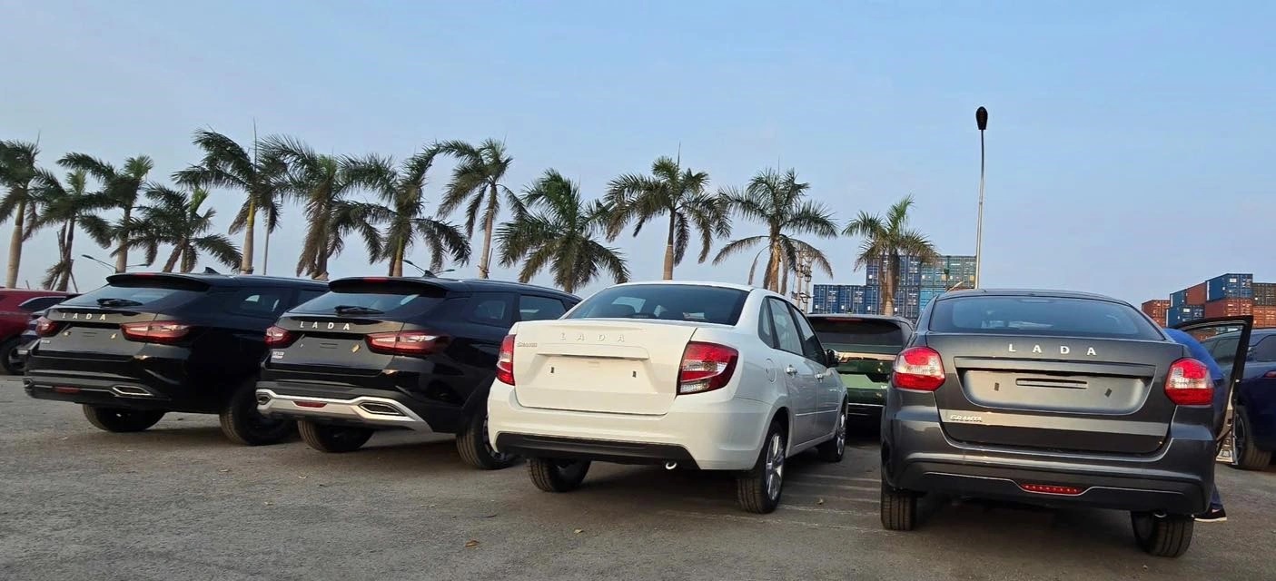 Lô xe Nga Lada đầu tiên đã về tới Việt Nam?