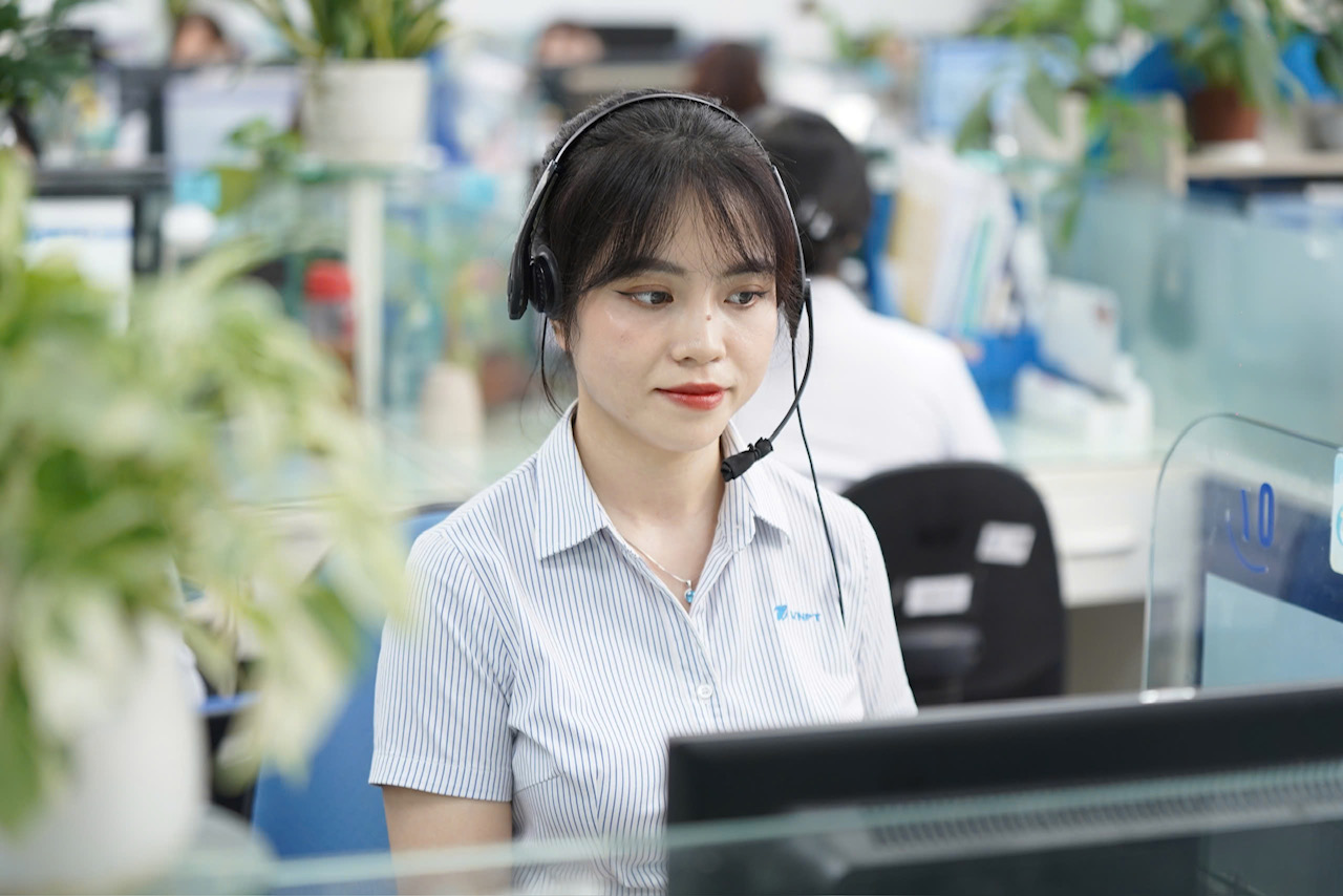 tong dai cham soc khach hang vnpt san sang ho tro khach hang 247