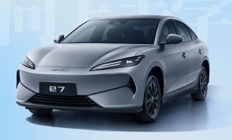 Xe điện BYD e7 ra mắt, phạm vi hoạt động từ 450 km, giá từ 14.400 USD
