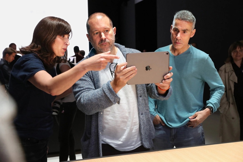 jonathan ive