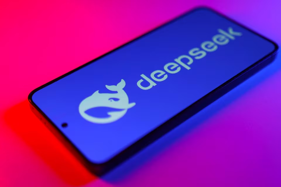 DeepSeek đối mặt với lệnh cấm từ các cửa hàng ứng dụng Apple và Google tại Đức