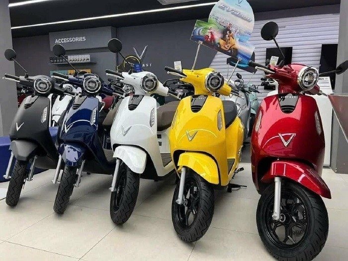 Hà Nội sắp cấm xe xăng: Vingroup đề xuất hỗ trợ 100% lệ phí trước bạ, giảm mạnh giá xe VinFast