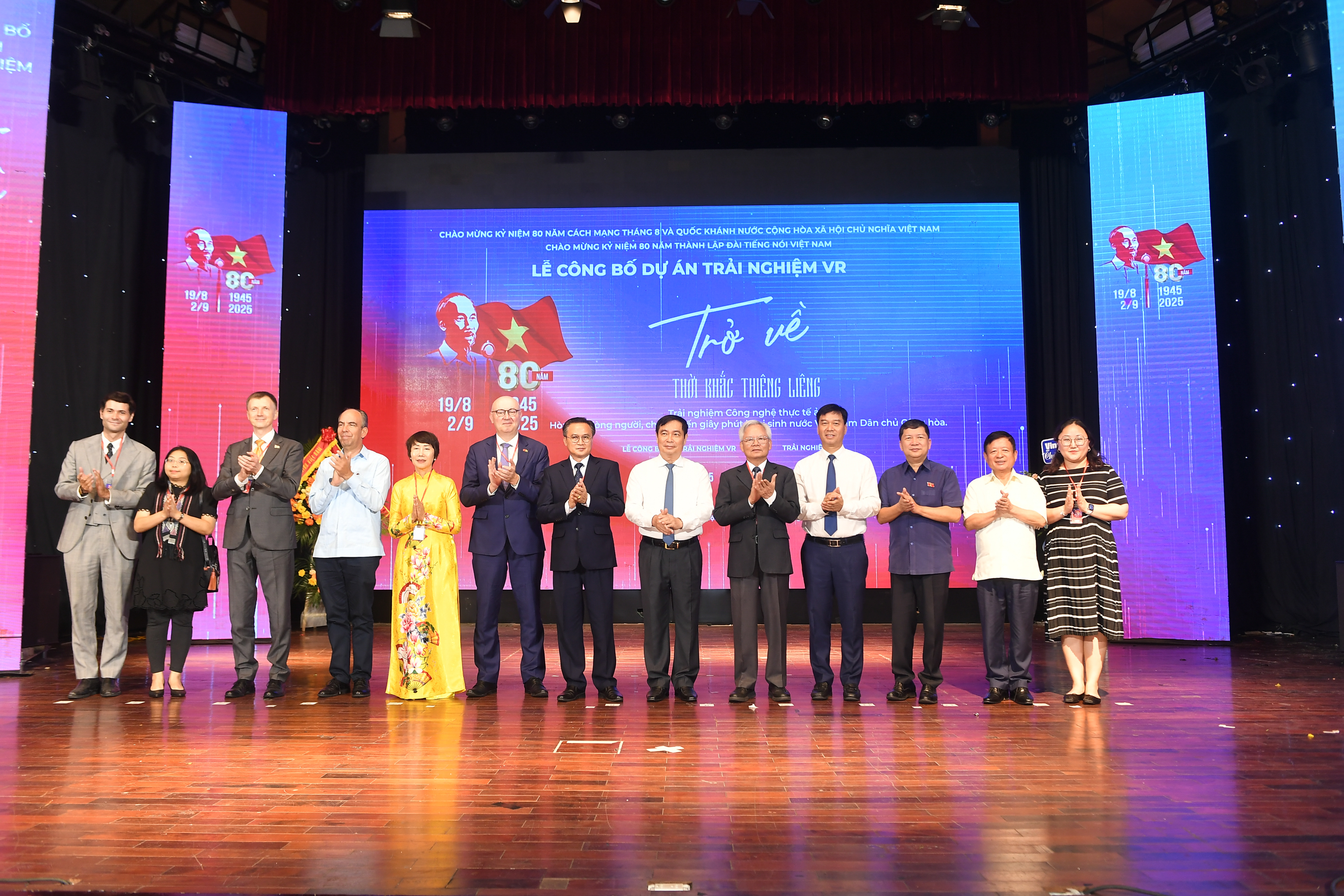 hop bao tro ve thoi khac thieng lieng 150 2