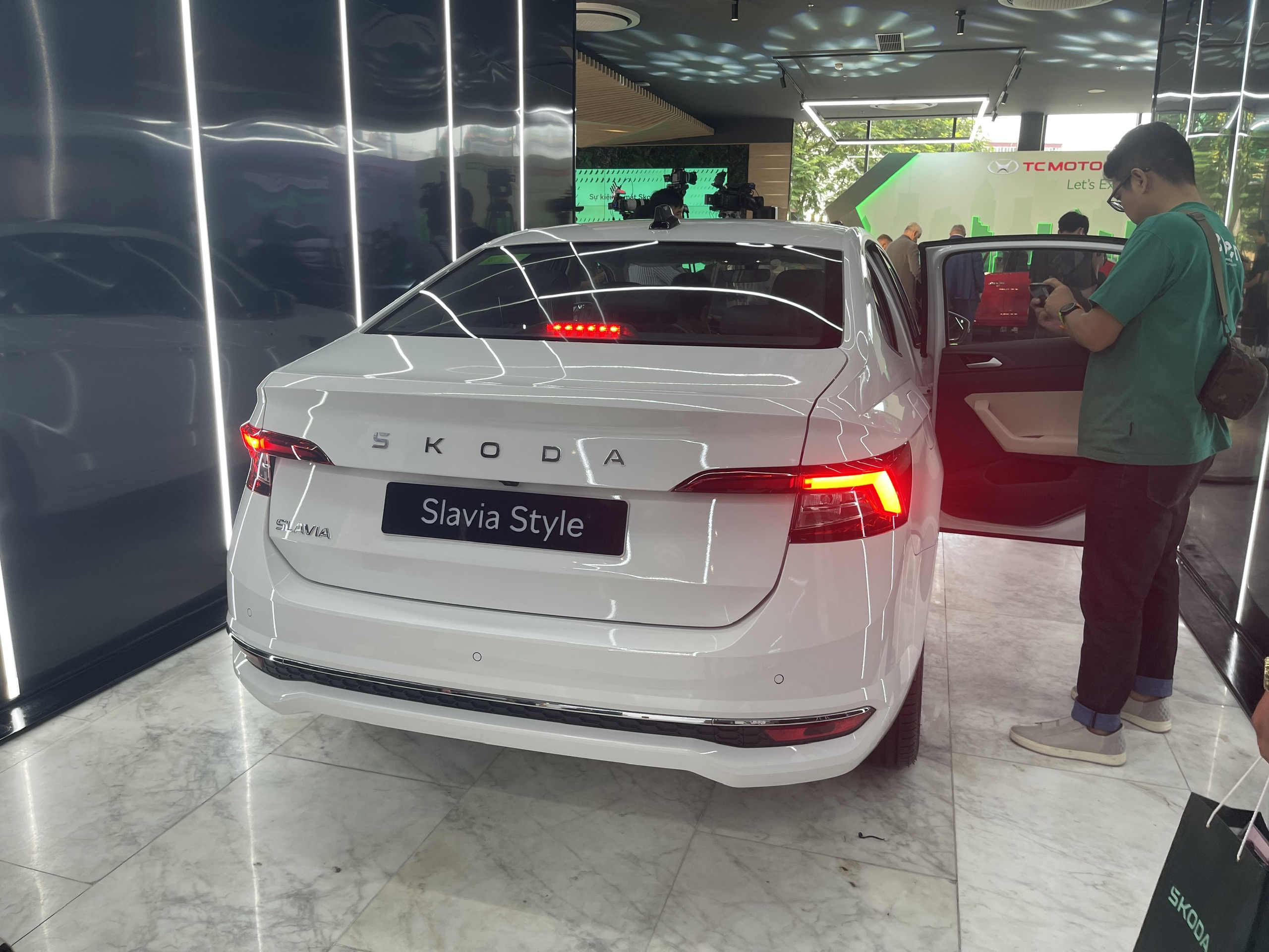 z70015668338656912c633be7b977235d4008d765812b7