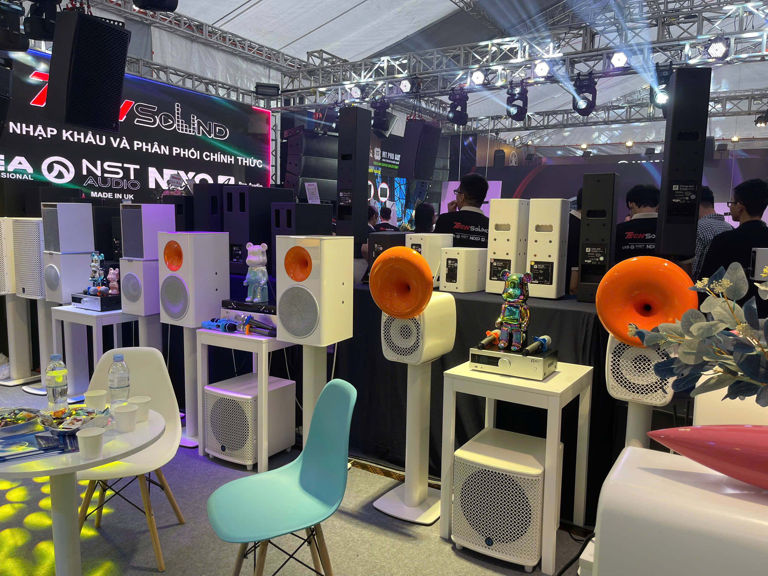 Plase Show Hà Nội 2025: Bùng nổ công nghệ âm thanh - ánh sáng chuyên nghiệp