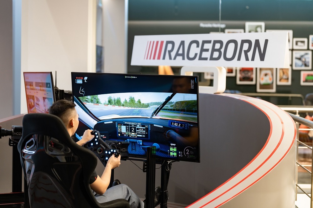 porsche weekend press release 003