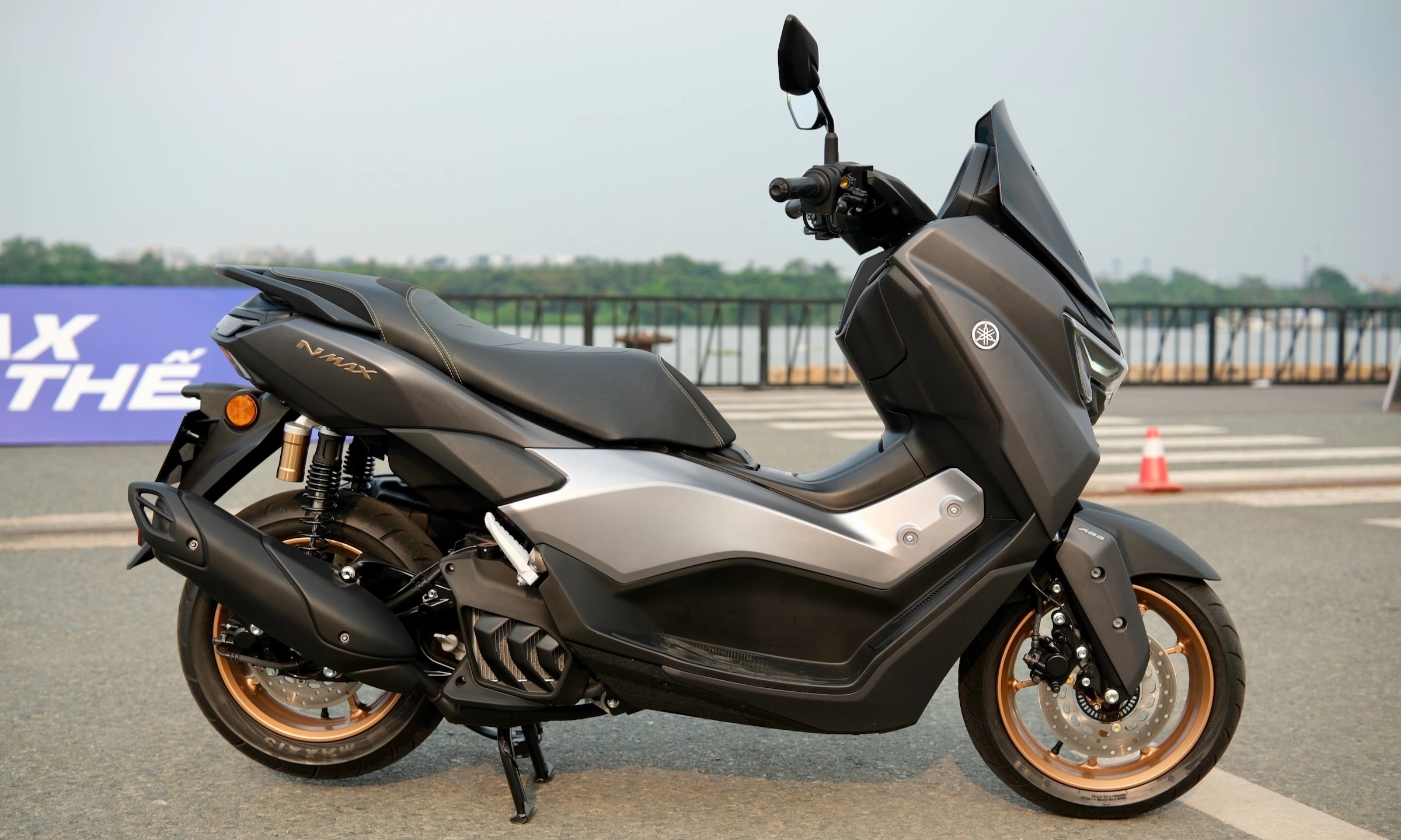 yamaha nmax the he moi2