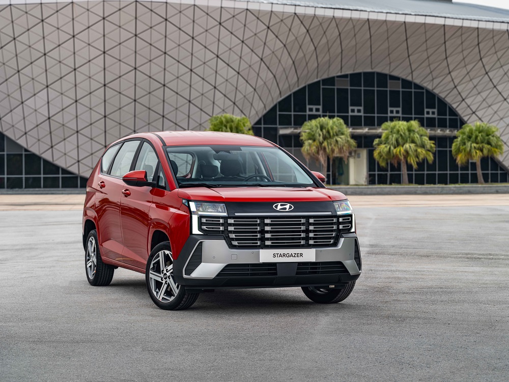 Hyundai Stargazer 2026 ra mắt: Lột xác thiết kế, thêm ADAS, giá từ 569 triệu