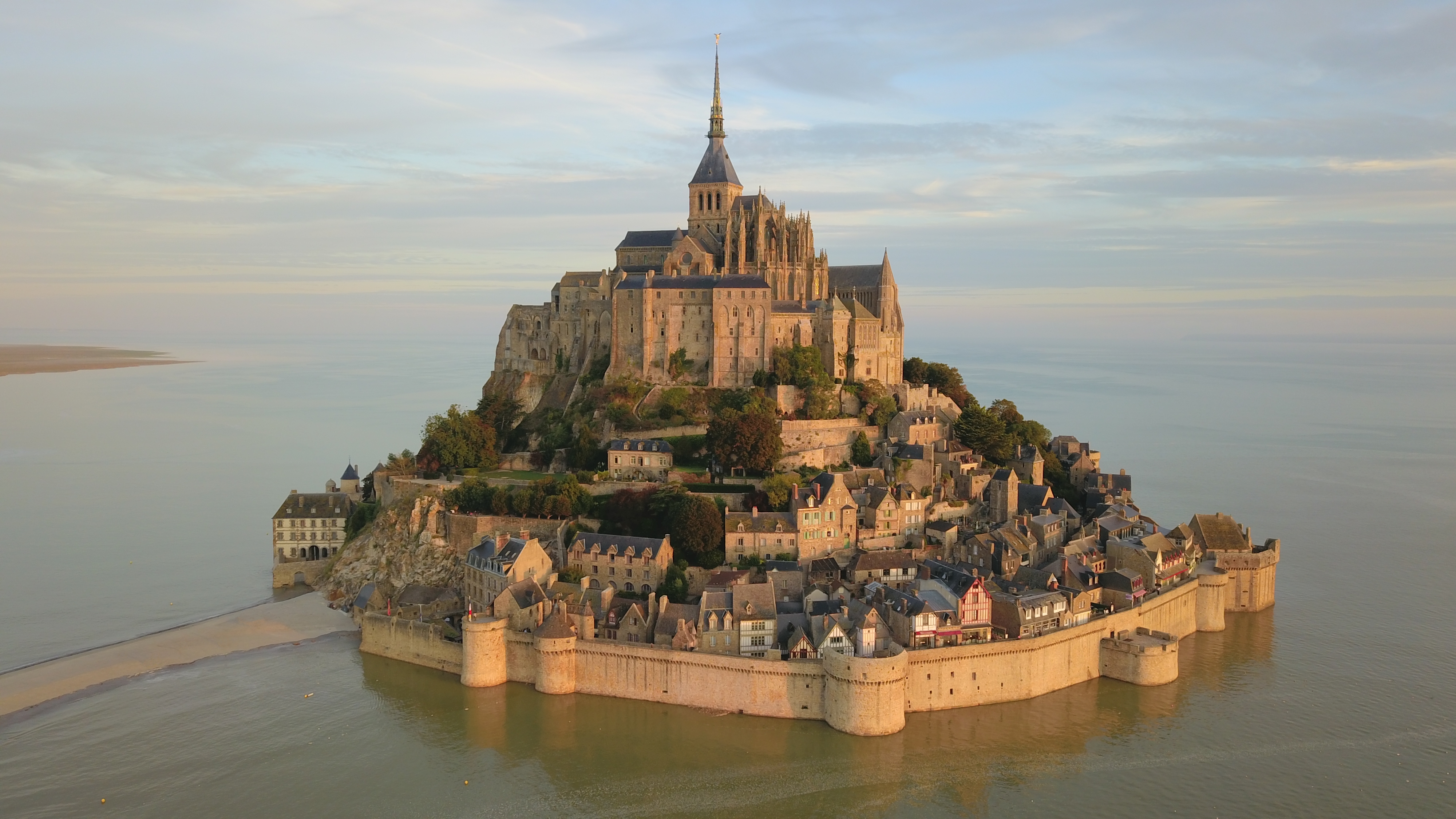 mont saint michelvuduciel