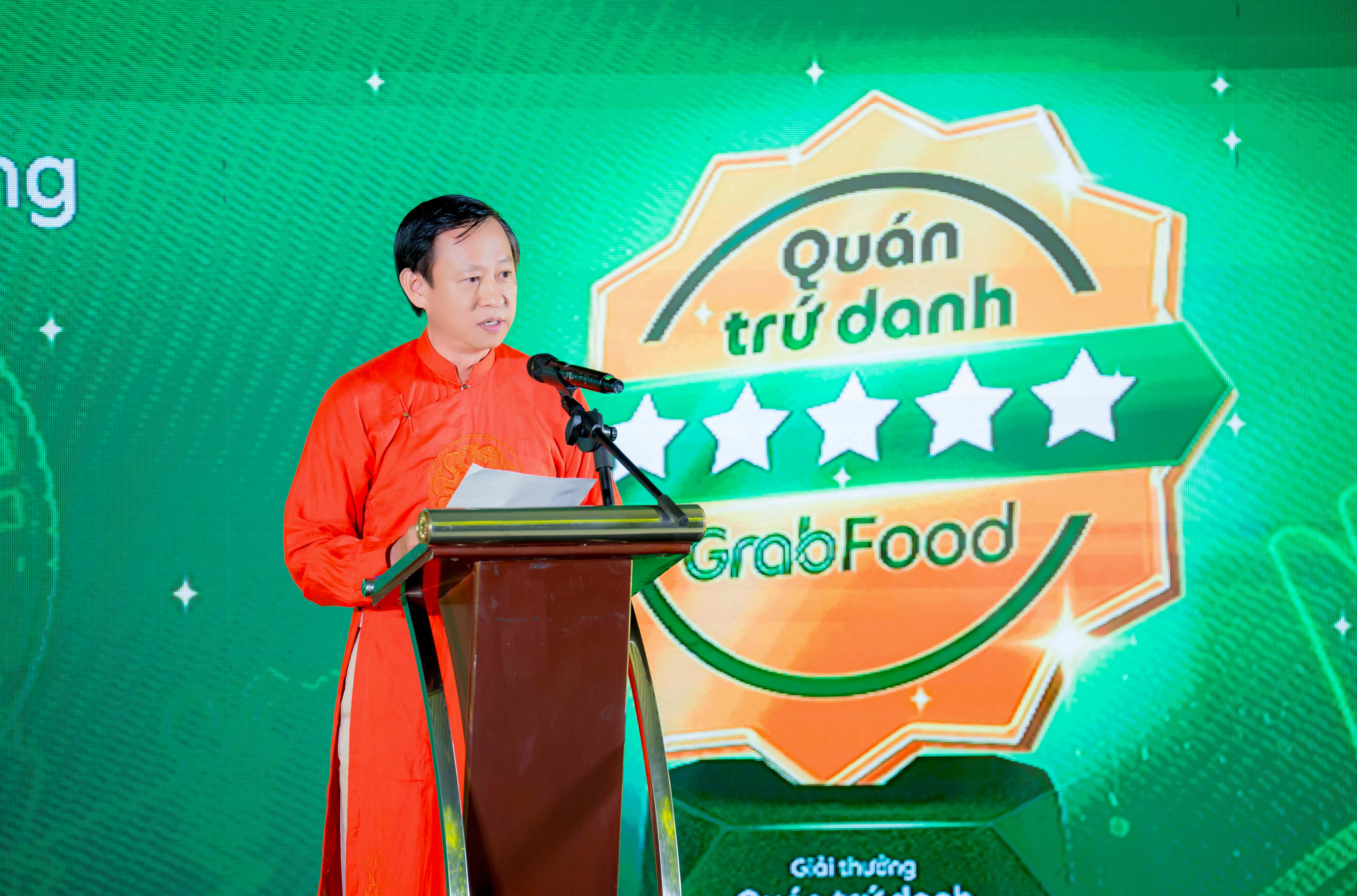 ong ly dinh quan chu tich hiep hoi van hoa am thuc tp da nang phat bieu tai le trao giai