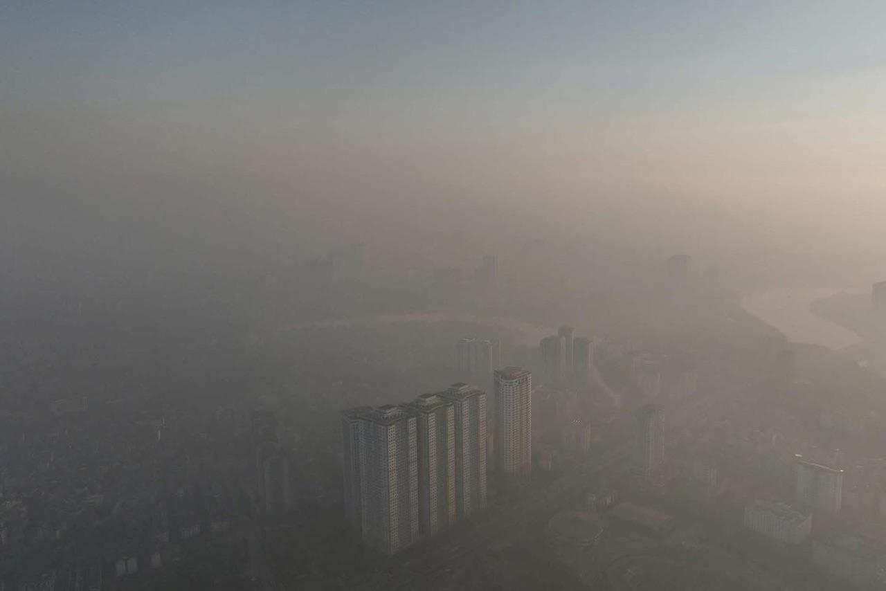 SỐC: Ô nhiễm không khí khiến người dân Hà Nội chịu tổn hại sức khỏe tương đương hút thụ động 2 điếu thuốc lá mỗi ngày- Ảnh 3.