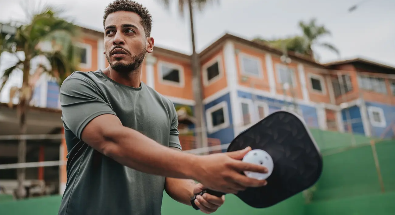 gia nha canh san pick 2