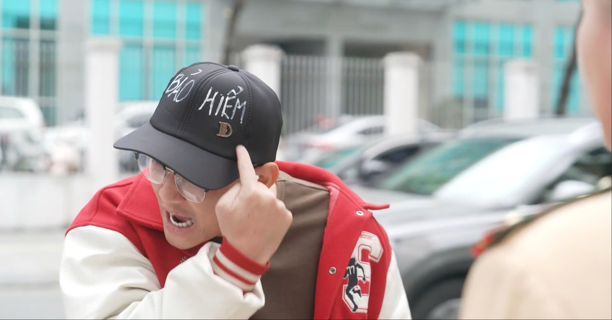 z756552073310270095443283048db99a0144153436688