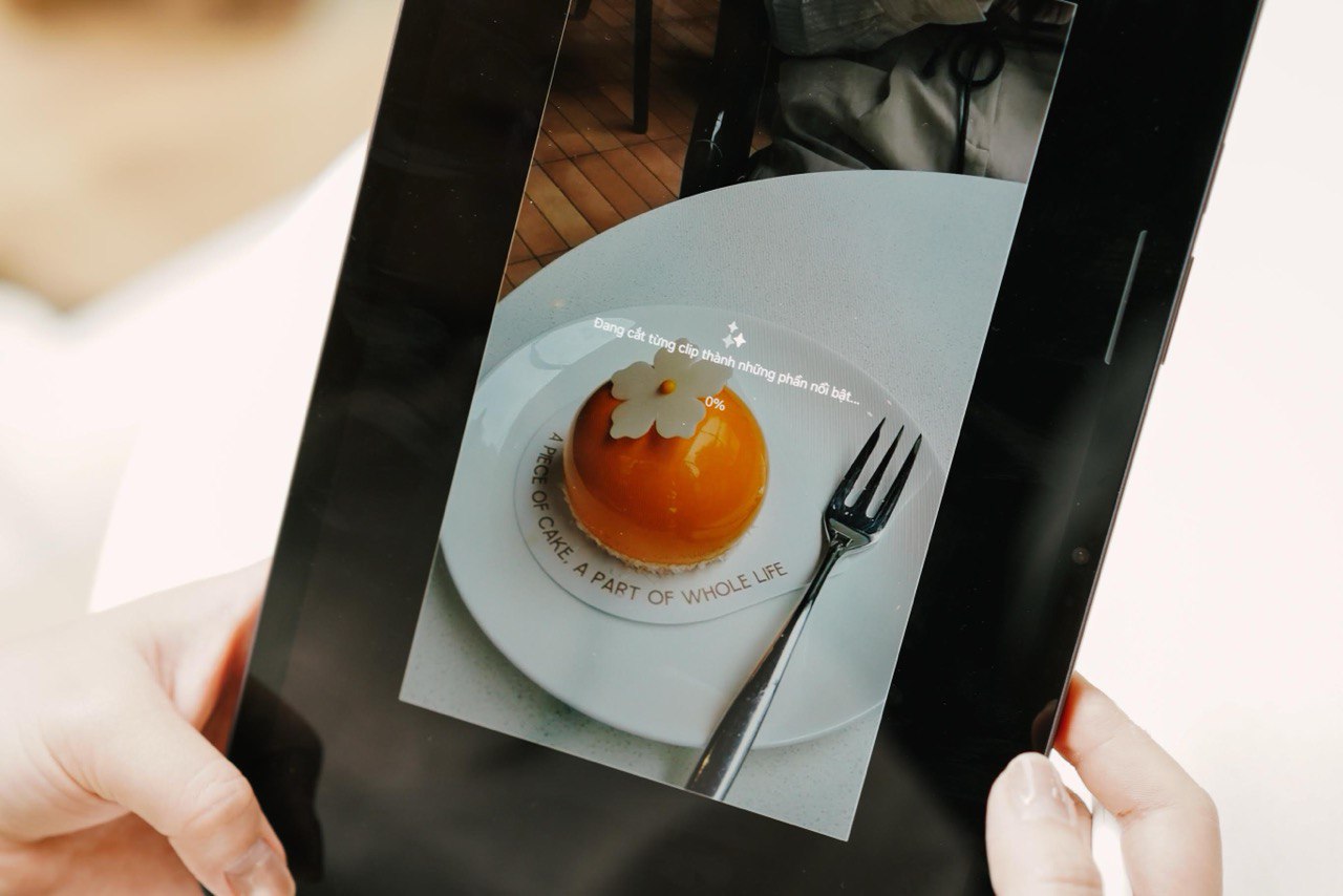 photo6087162457933072760y