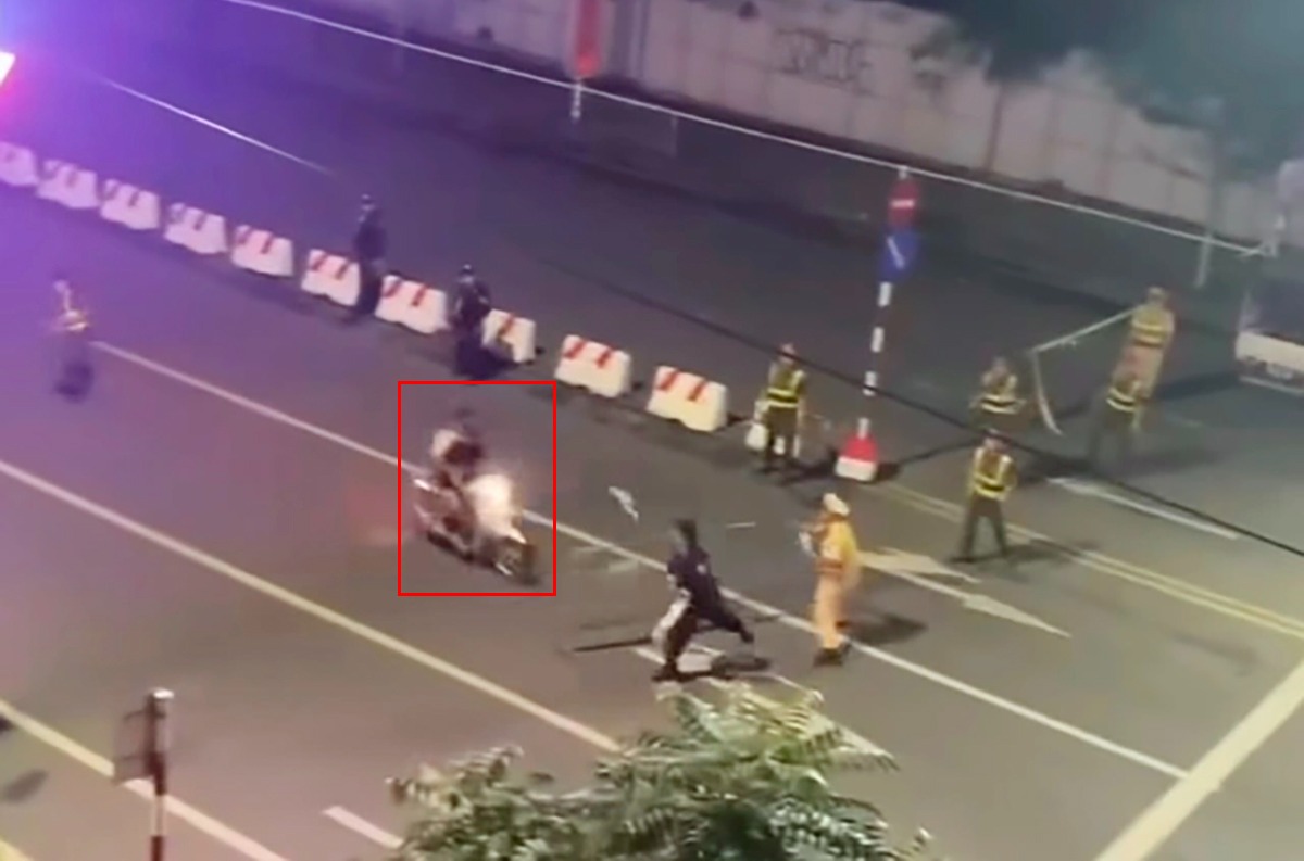 22 1755827703 4399 17558277331