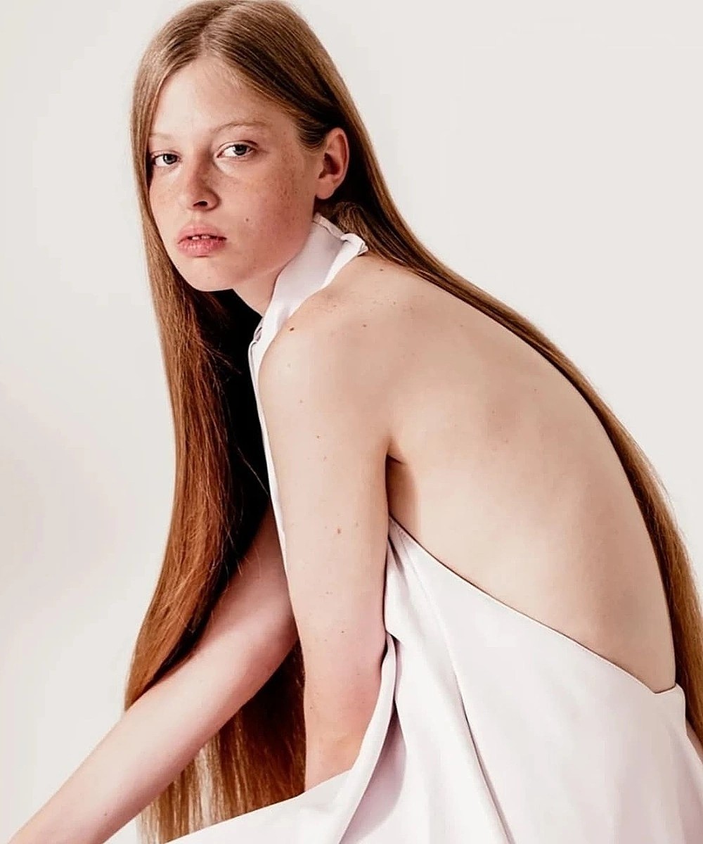 vivian wilson xuat hien tren bia tap chi 1756972821 1756972838 1756972845 1756974603