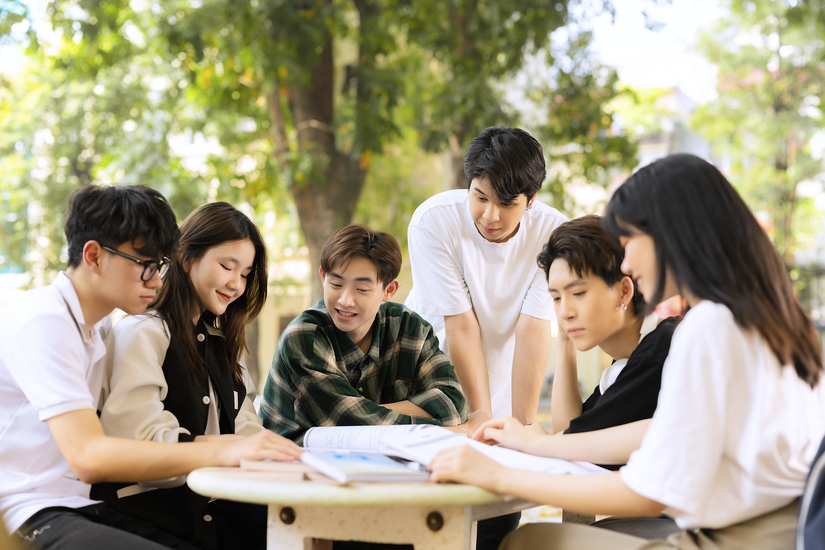 tim hieu ky ve cac thong tin cua nganh quan tam qua da dang nguon thong tin