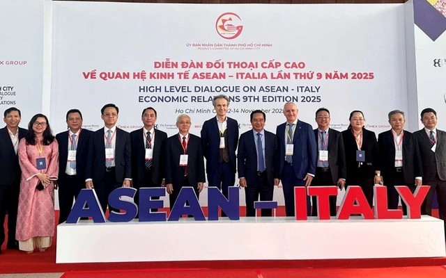 img202511130946422 17632708440462071399501 1763270945356 17632709457171354590118 0 71 745 1263 crop 17632709648721476529338