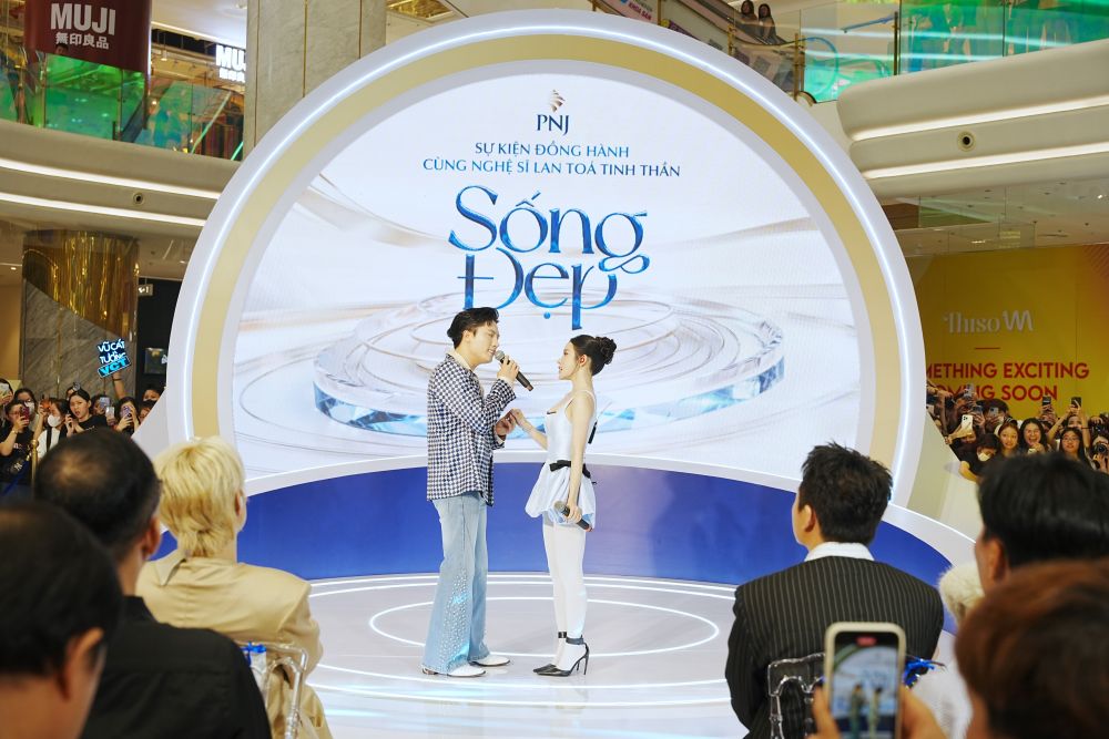 ca si anh tu va ca si lyly