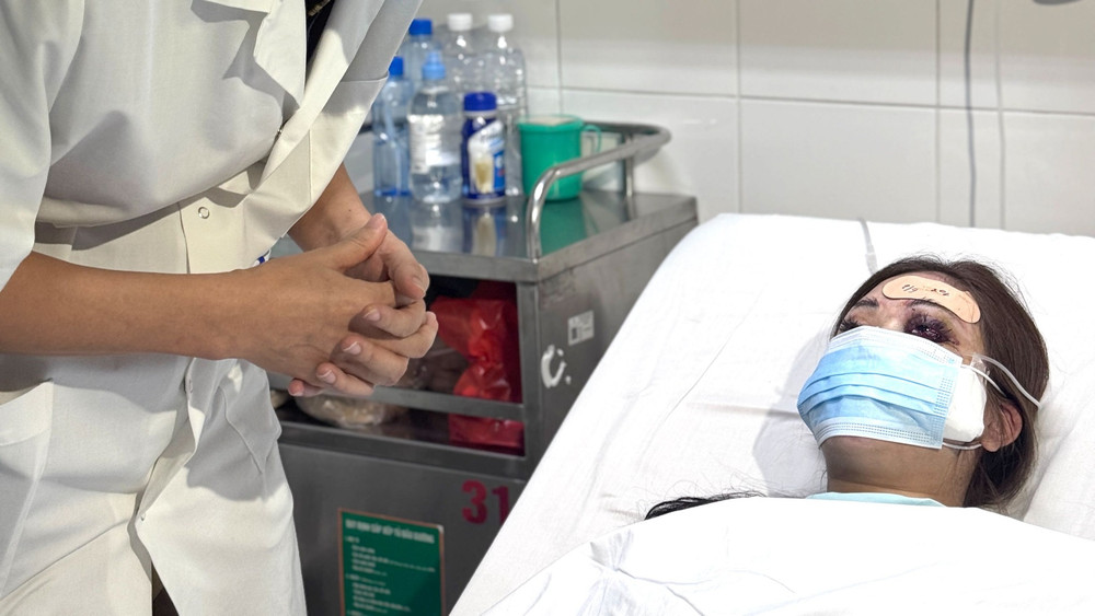 “Làm đẹp cấp tốc” sát Tết, ngậm trái đắng: Hoại tử mũi, biến dạng mặt vì tiêm filler trôi nổi