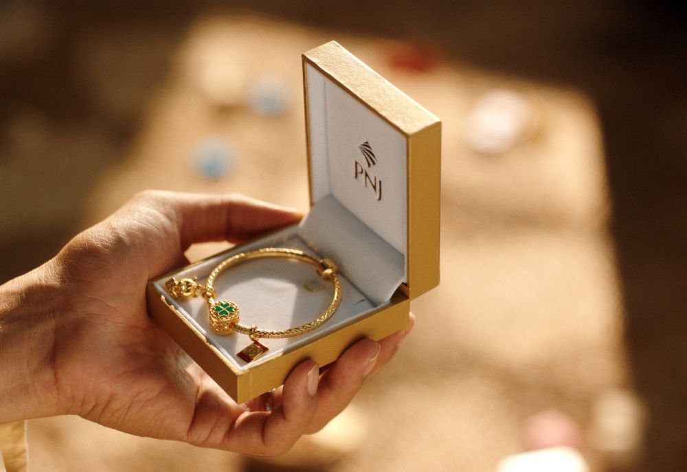 v1 0106a0017c007260106190502a1ejl00983969mov11232023still001