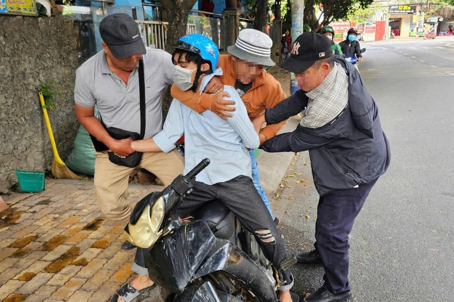 z6911664276899fa2ec707f6b1046e1cbd341b43323986 cropped 1755296194415