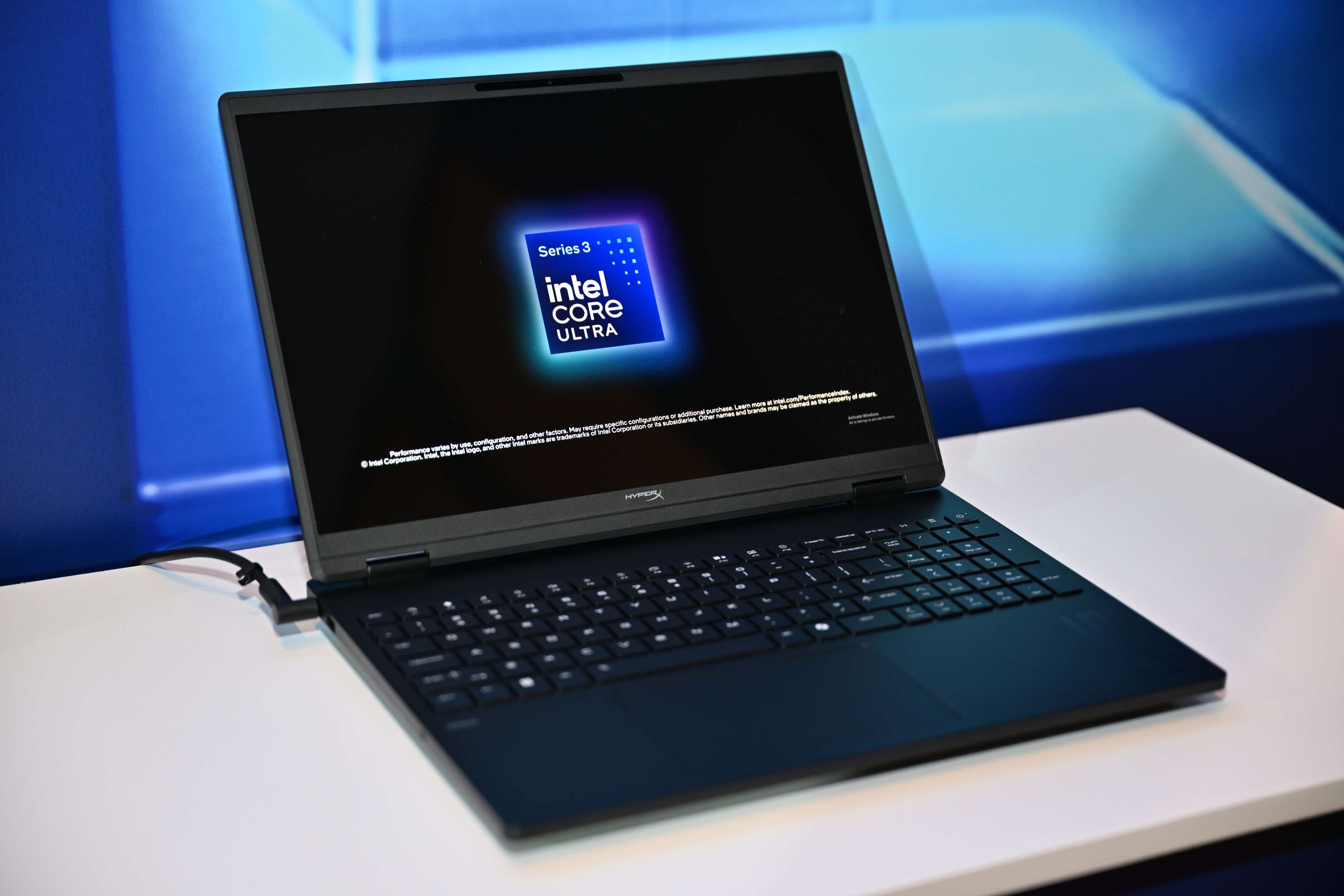 intel core ultra series 3 su kien ra mat 24