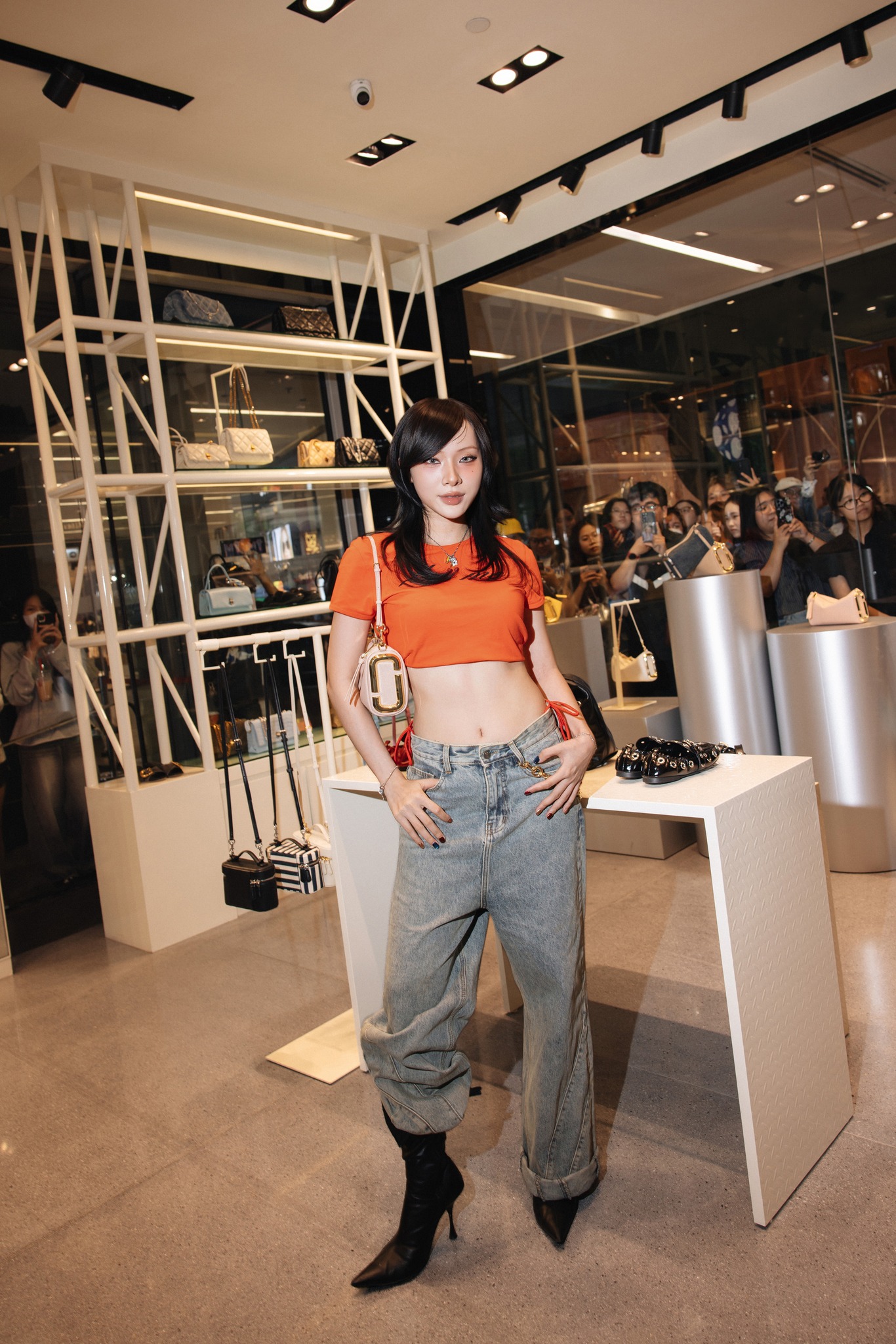 6572755729908014705564457116083195967059201n