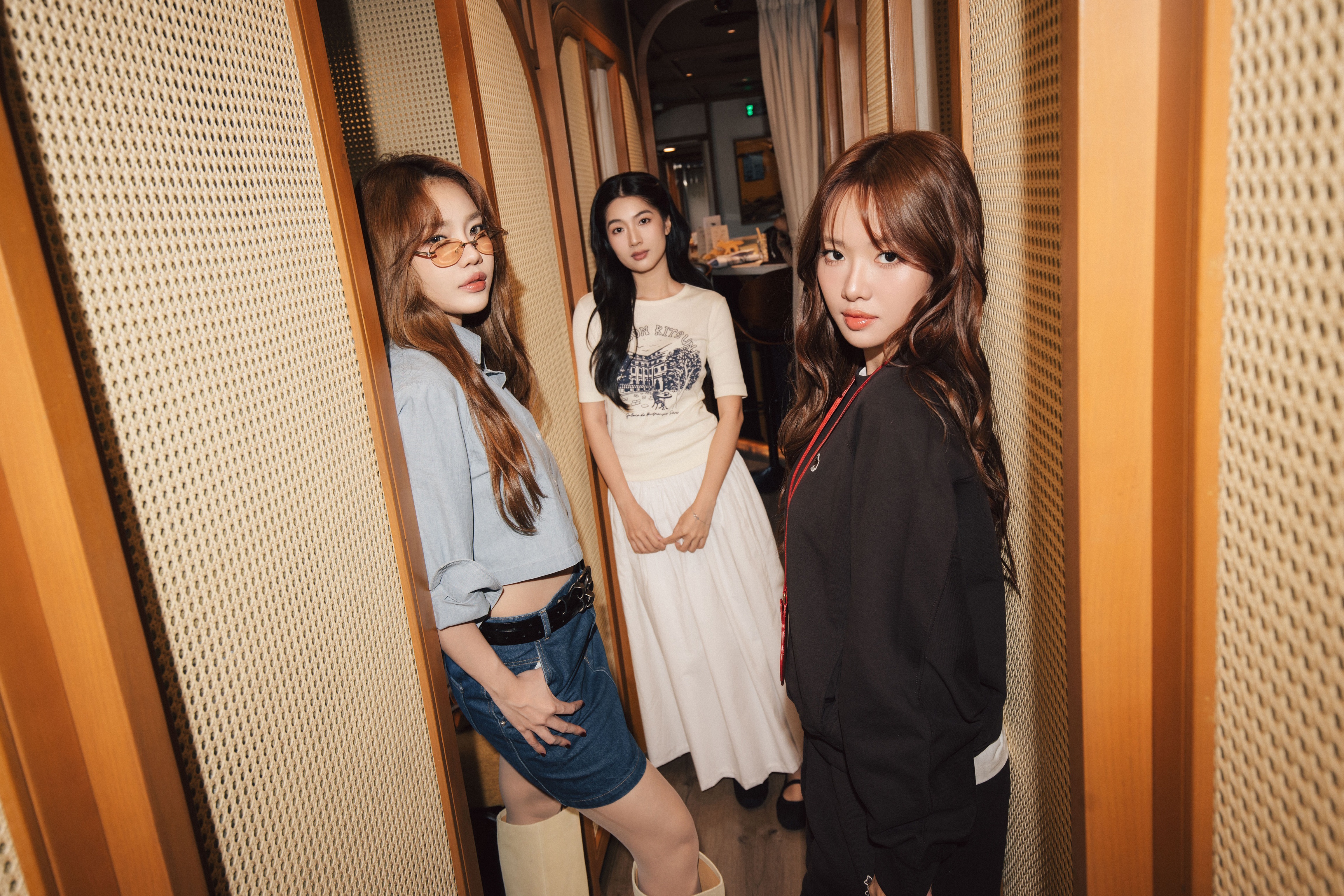 hoang duyen ha thi yeolan