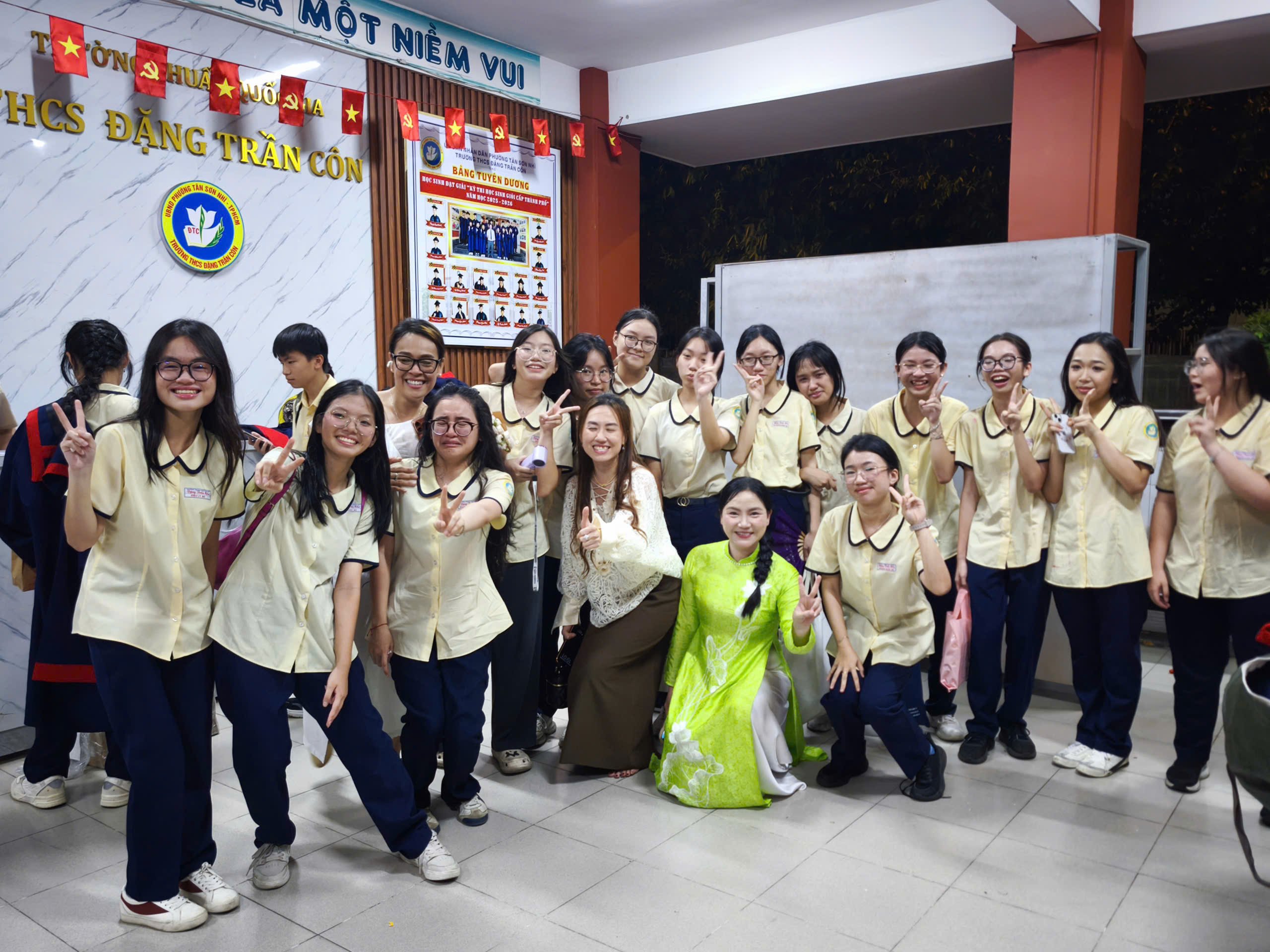 linh chi 1 thi lop 10