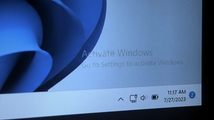 microsofts new tpm rule wont stop your pirated windows from working 696x392