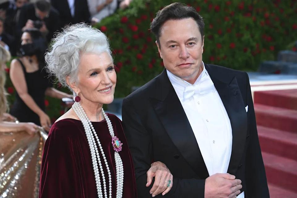 elonmusk 2