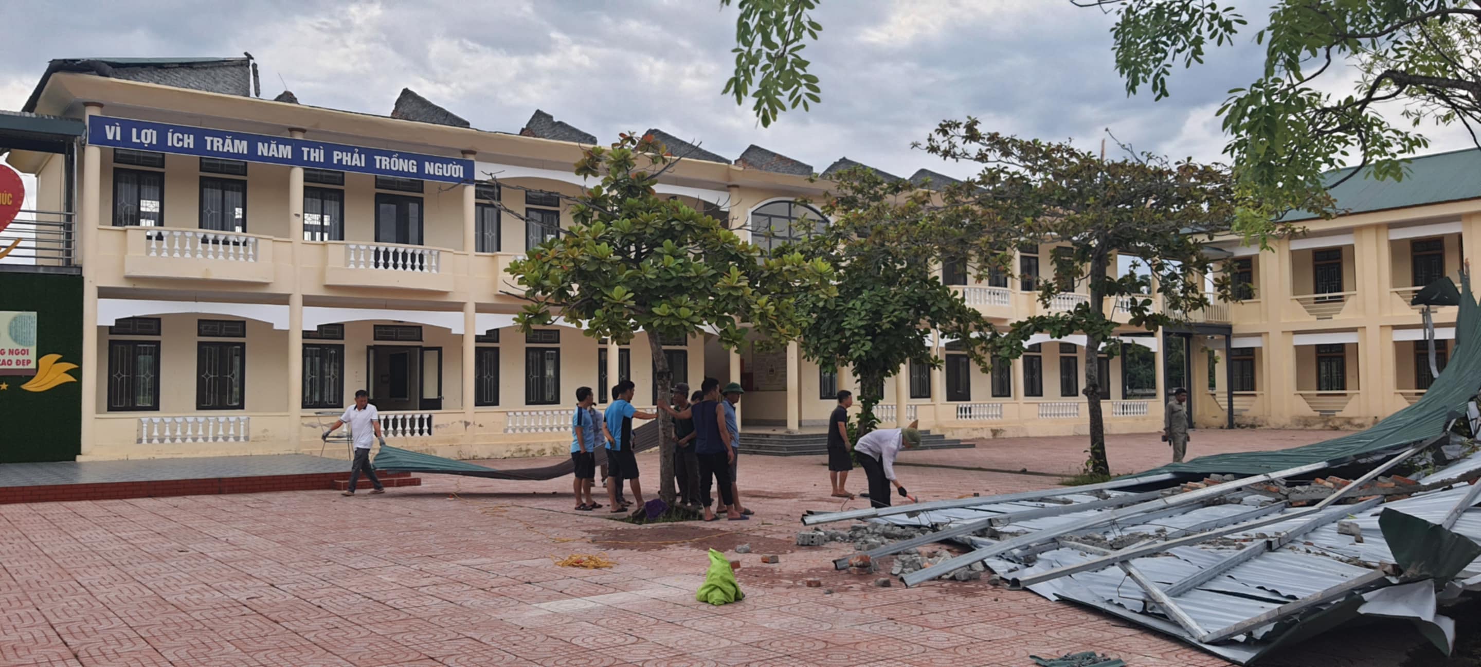 4fe6cbf9 4bc5 48b6 9414 e48d2e6d09de