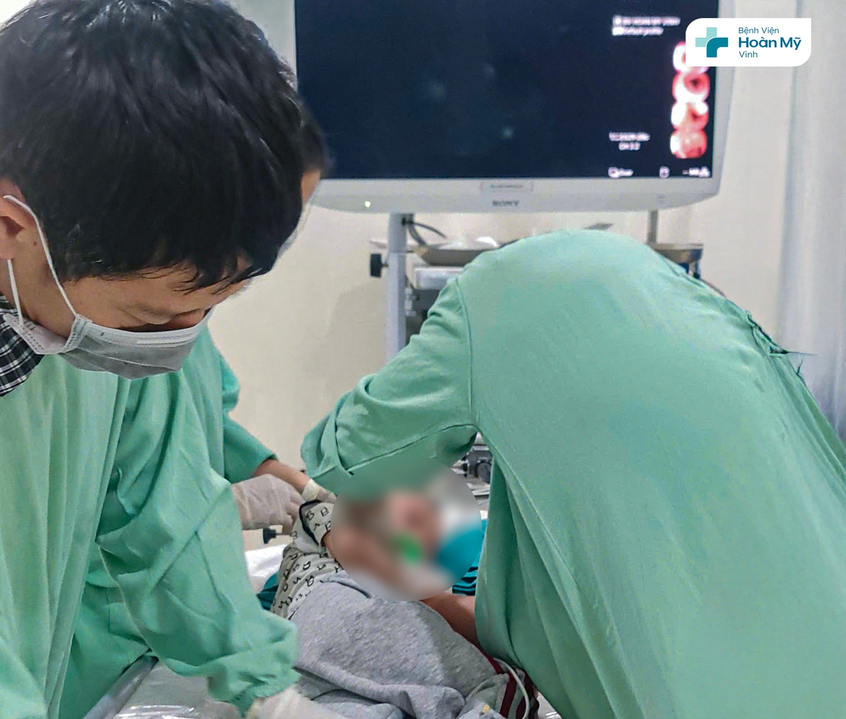 Bệnh viện Hoàn mỹ Vinh cấp cứu thành công ca dị vật nguy hiểm đường tiêu hóa ở trẻ nhỏ