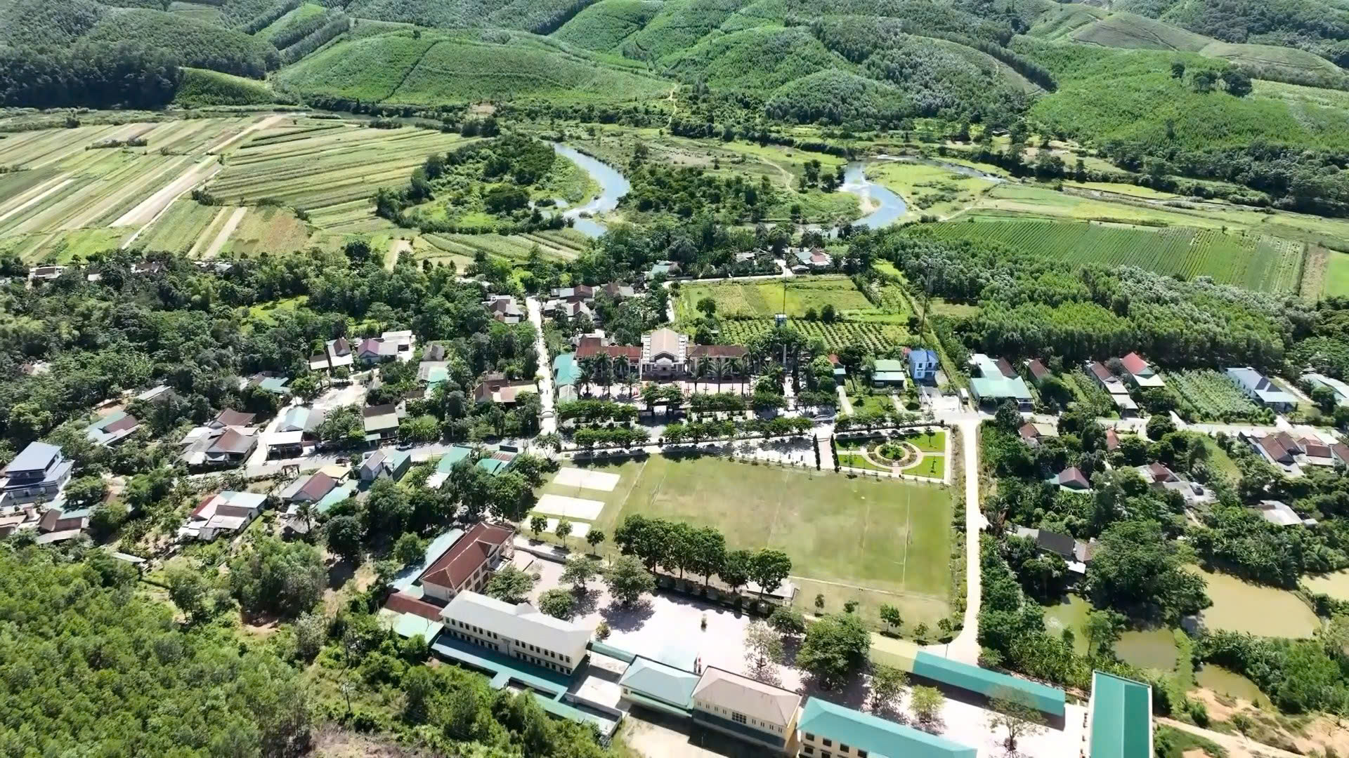 Xã Sơn Hồng (Hà Tĩnh): Khơi dậy tiềm năng vùng biên, phát triển trong giai đoạn mới