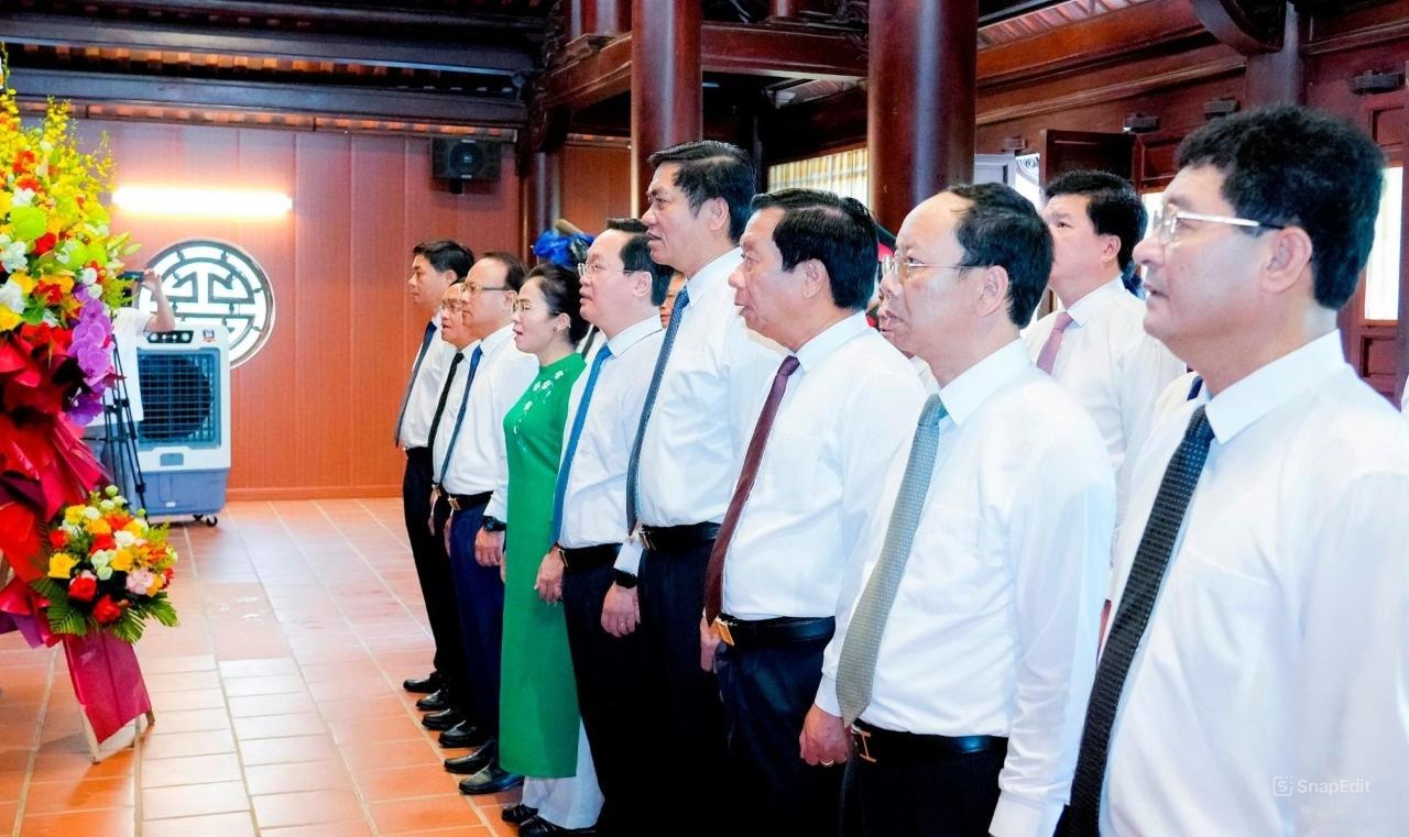 doan dai bieu dang huong 2