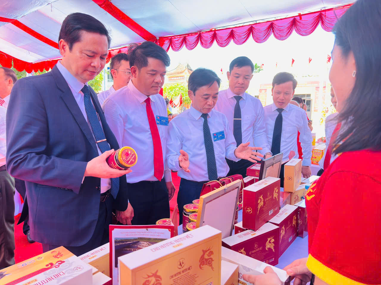 z6898348709946b2b1ee64f4b6402390c9e0039371f177