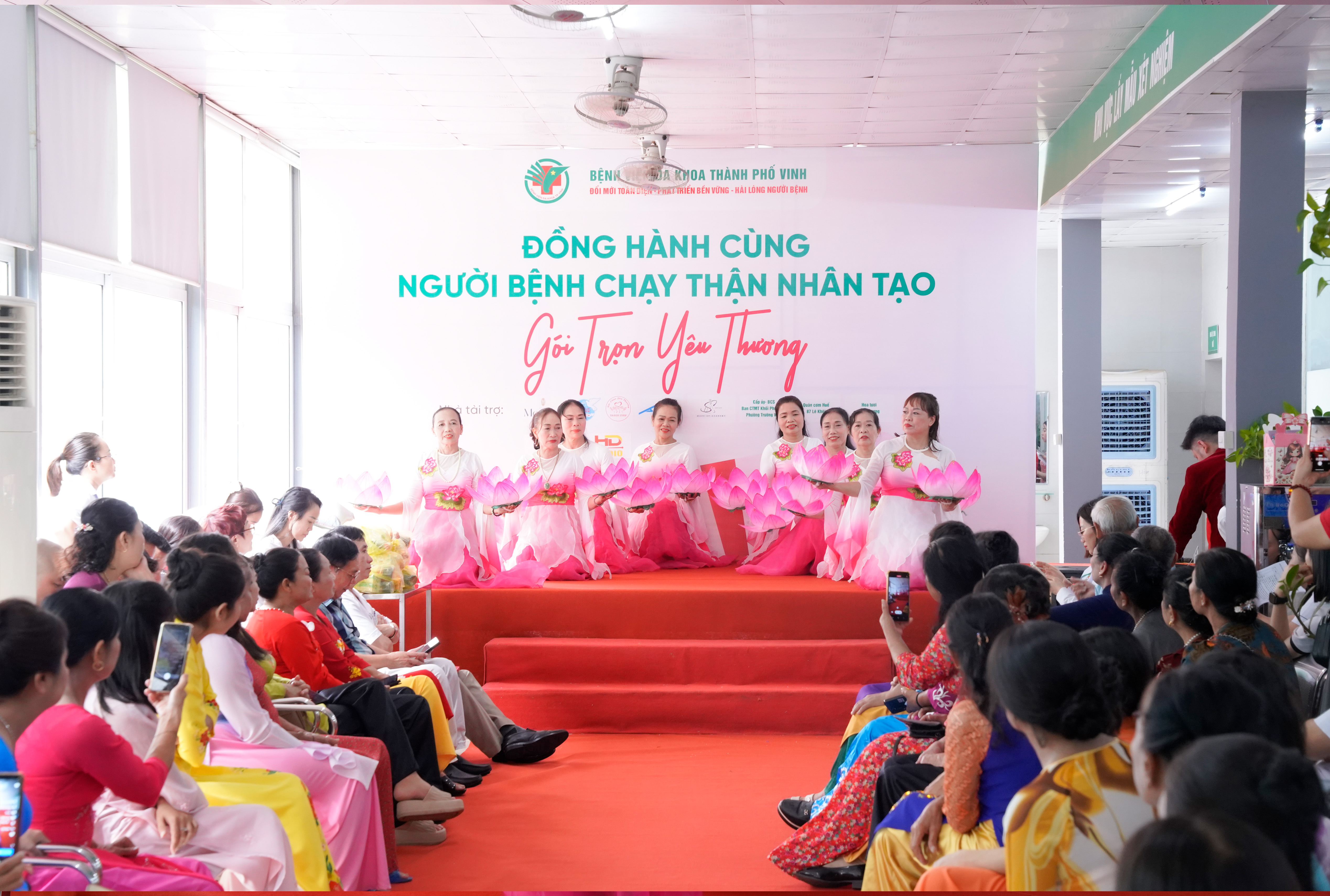 hinh anh cac tiet muc van nghe tai chuong trinh